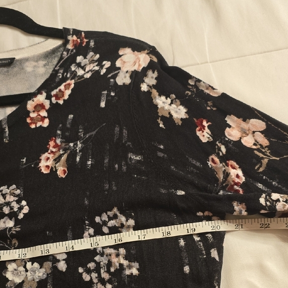 White House Black Market Black Floral Blouse - Picture 9 of 14
